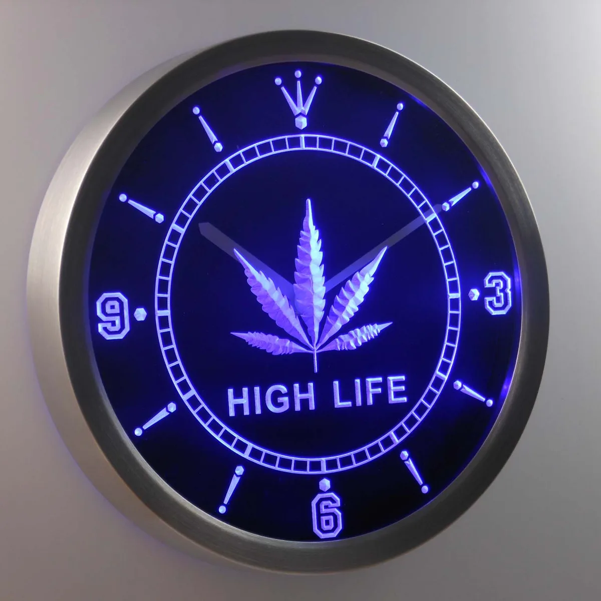 High Life Leaf LED Neon Wall Clock