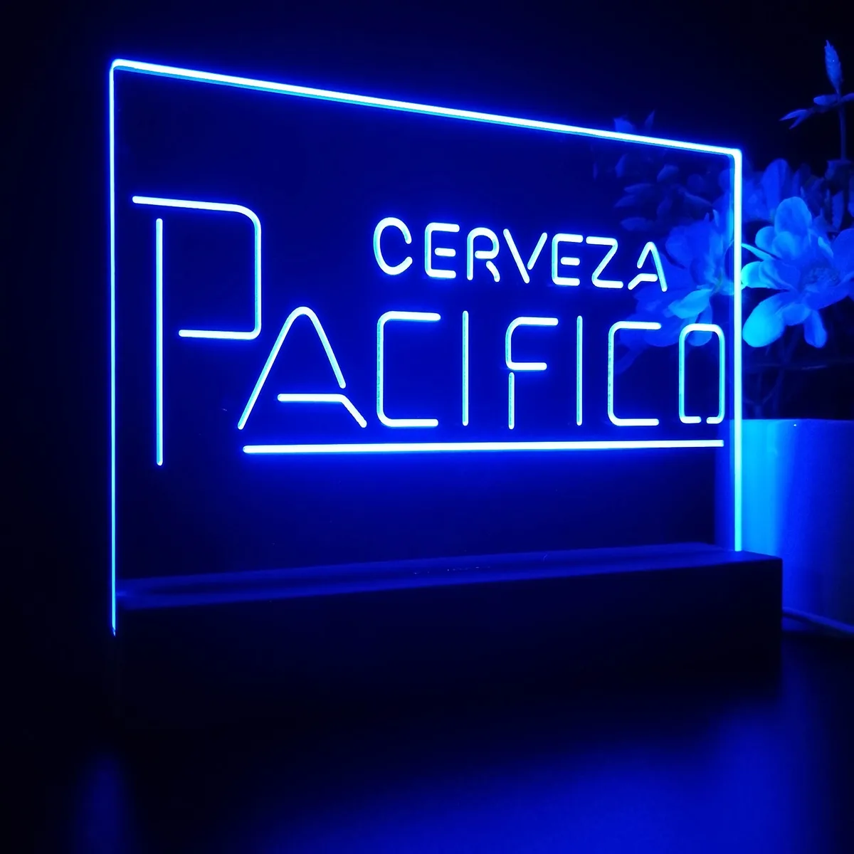 Cerveza Pacifico Banner LED Desk Light