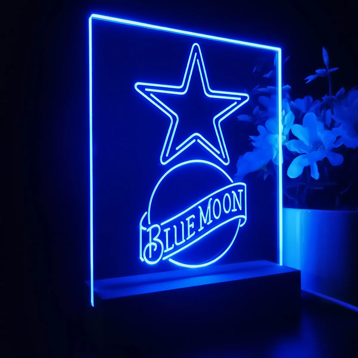 Dallas Cowboys Blue Moon LED Desk Light