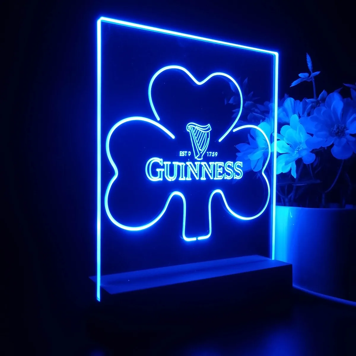 Guinness Clover Leaf LED Desk Light