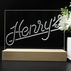 Henry's LED Desk Light