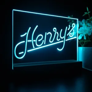 Henry's LED Desk Light