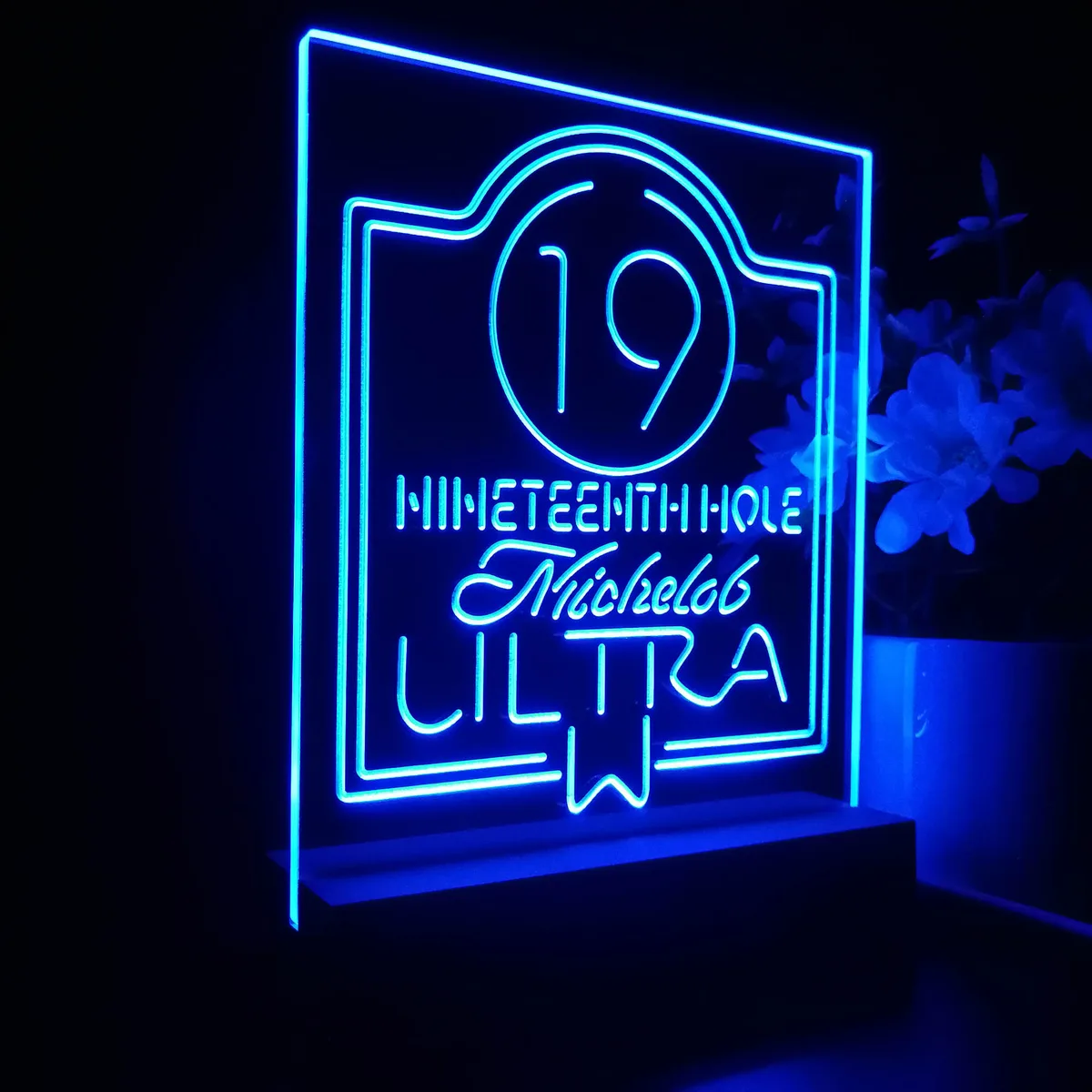 Michelob Ultra 19th Hole LED Desk Light