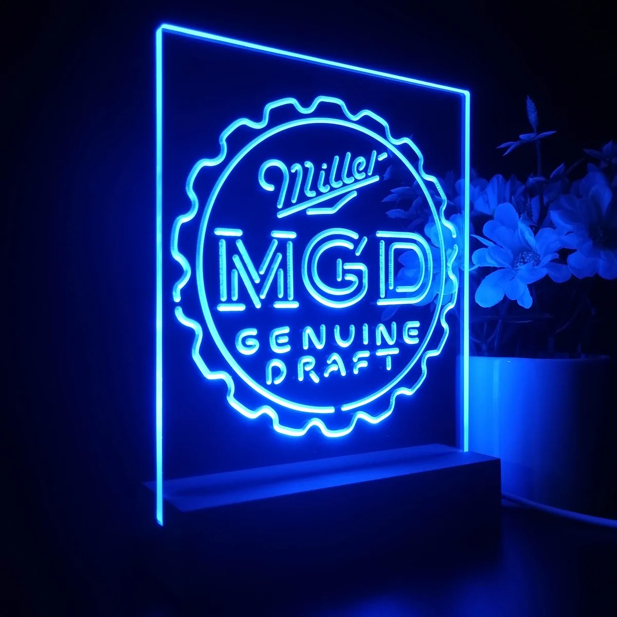 Miller Genuine Draft Bottlecap LED Desk Light