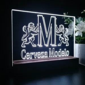 Modelo M Logo LED Desk Light