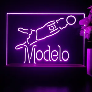 Modelo Soccer Goalie LED Desk Light