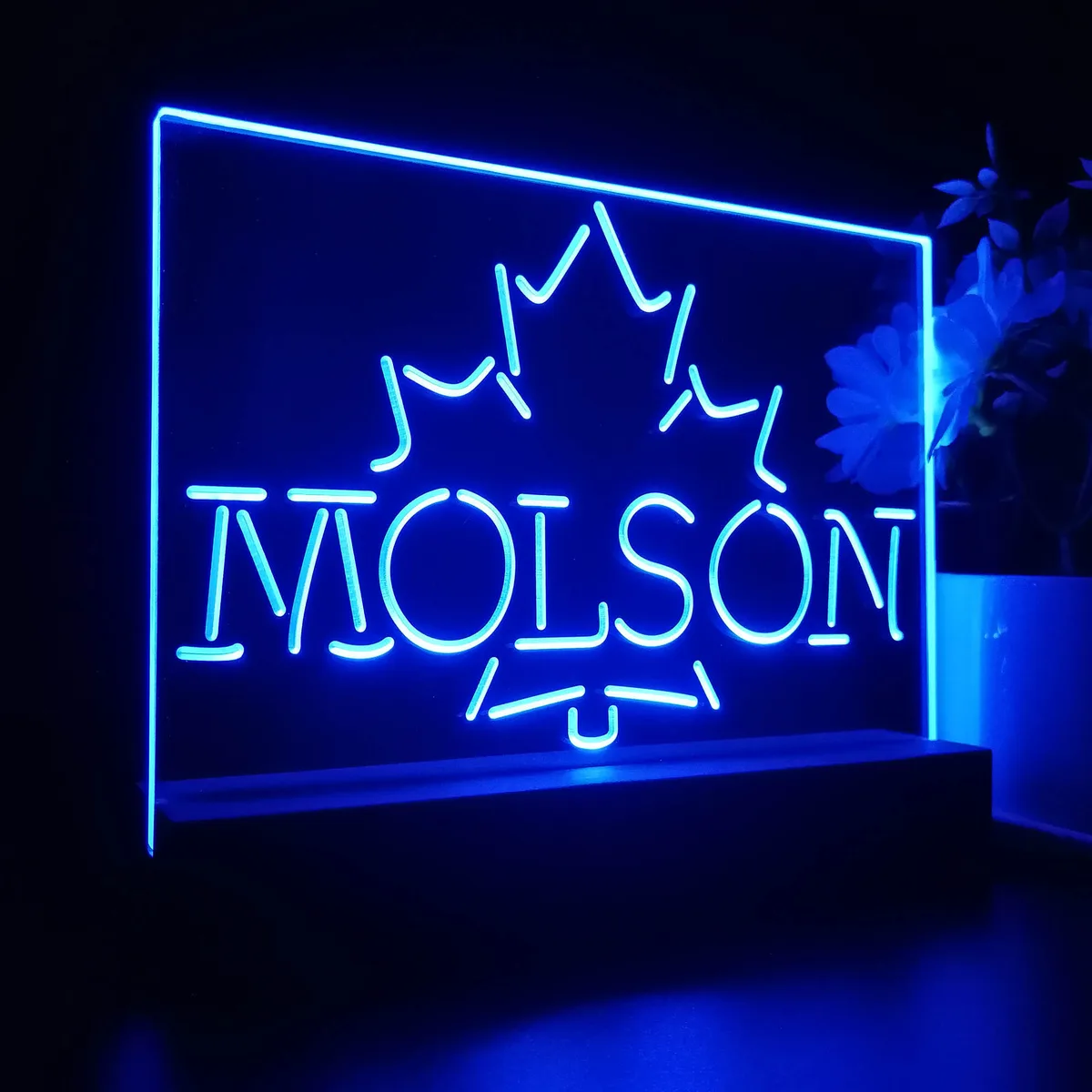 Molson Maple Leaf LED Desk Light