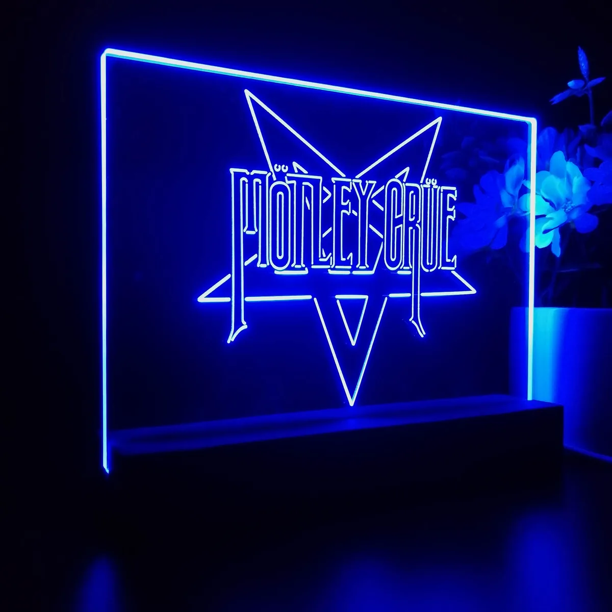 Motley Crue Star LED Desk Light