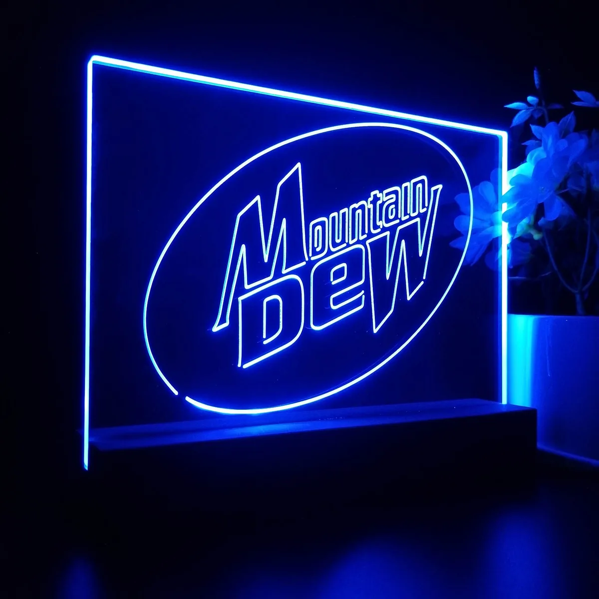Mountain Dew Logo LED Desk Light