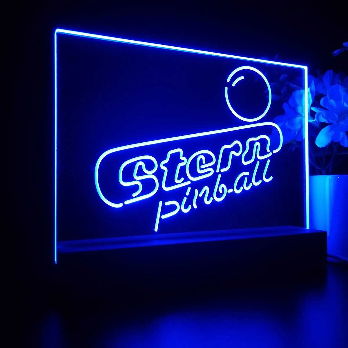 Stern Pinball Logo LED Desk Light