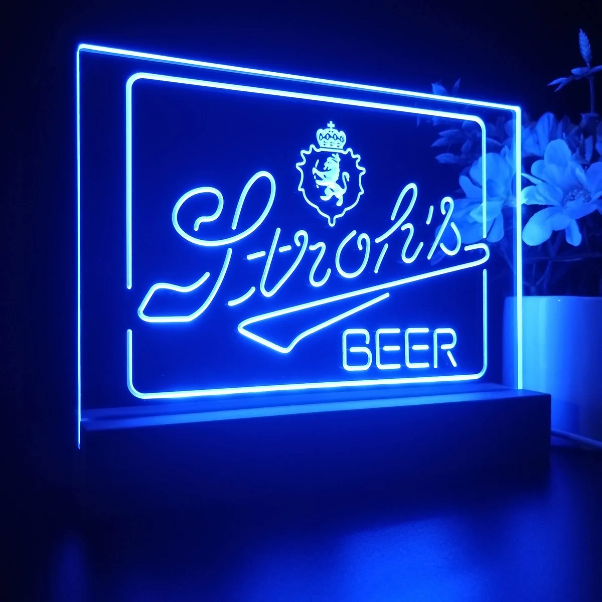 Stroh's Logo LED Desk Light