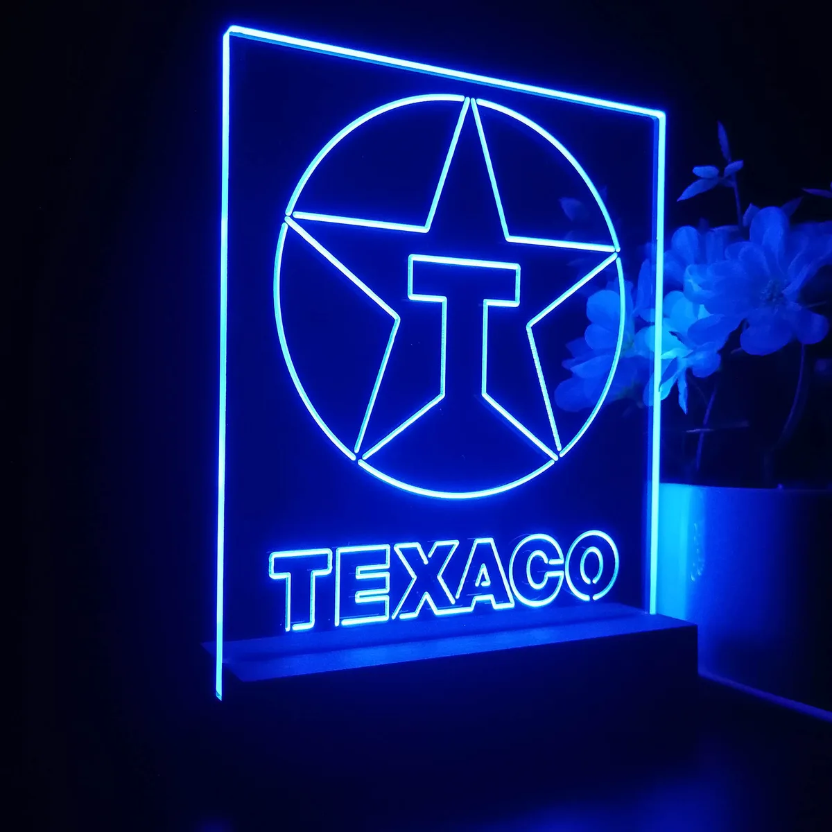 Texaco Logo LED Desk Light