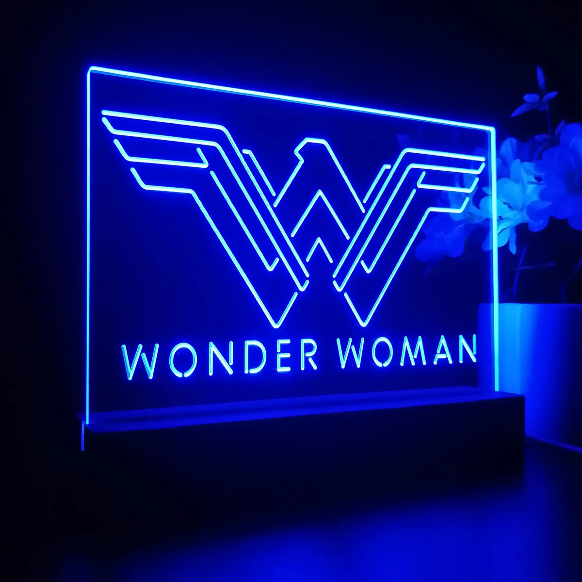Wonder Woman Logo LED Desk Light